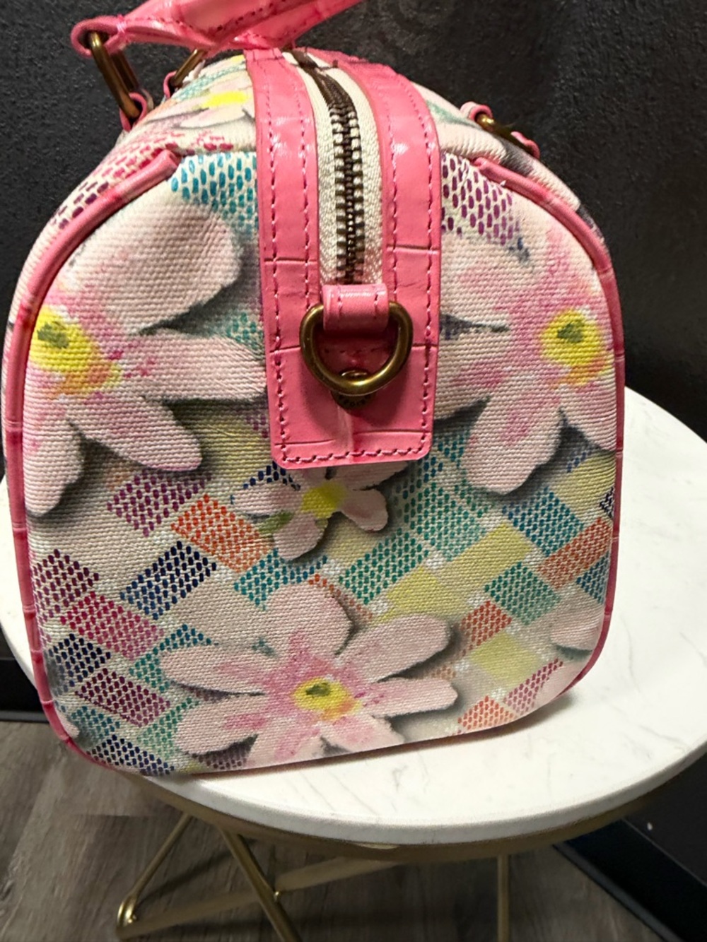 Kurt Geiger Duffel Crossbody Bag. NEW with Tags . - Picture 5 of 9